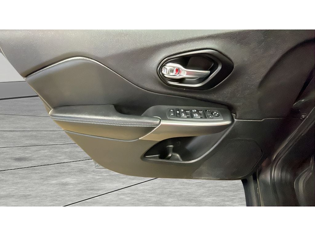 2021 Jeep Cherokee Latitude Plus