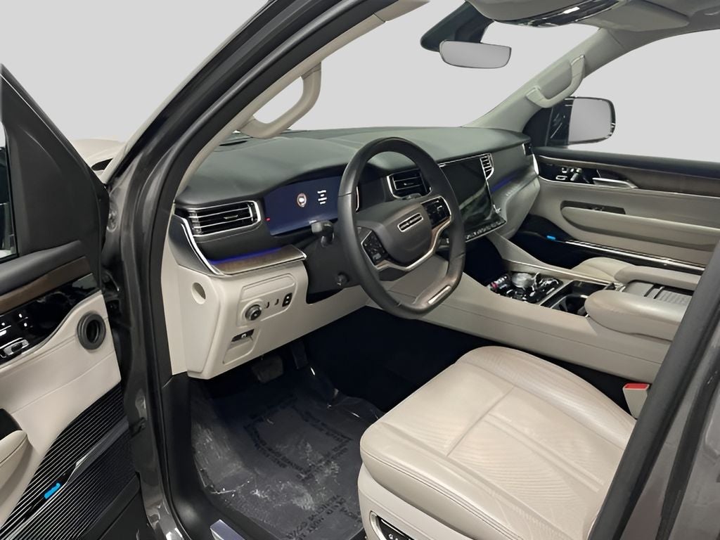 2023 Jeep Grand Wagoneer 23S