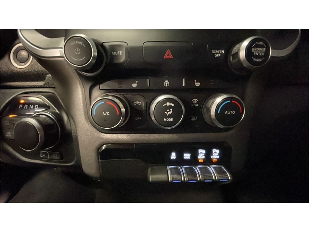 2019 RAM 1500 Big Horn/Lone Star Crew Cab 4x4 5'7" Box