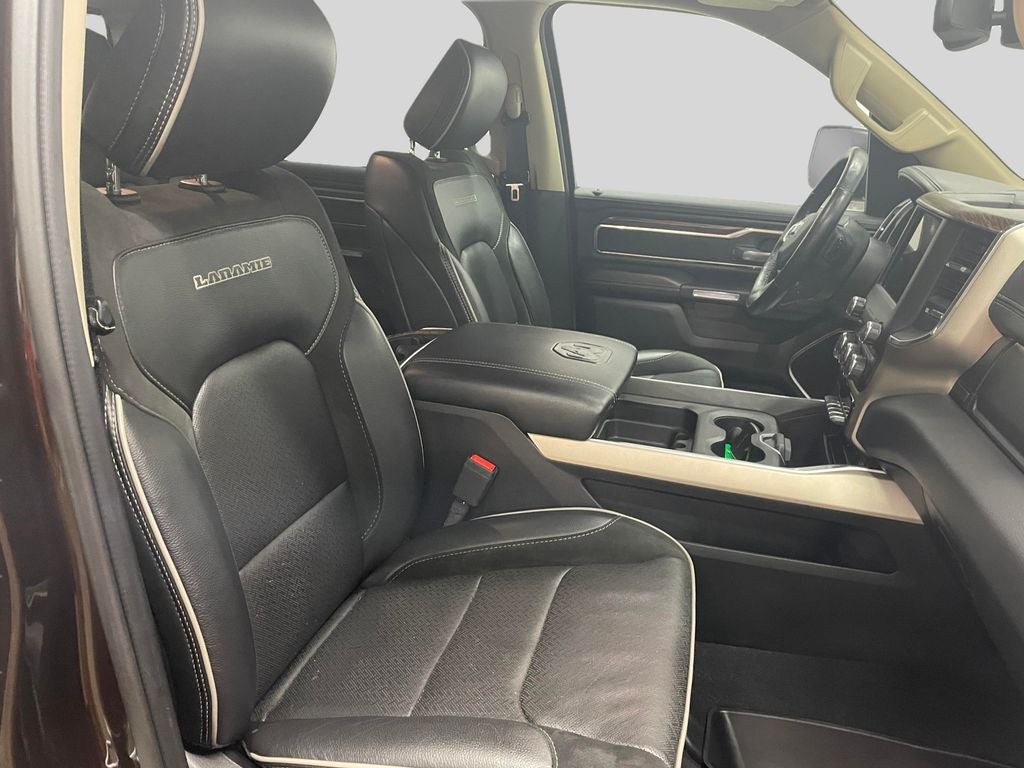 2019 RAM 1500 Laramie Crew Cab 4x4 5'7" Box