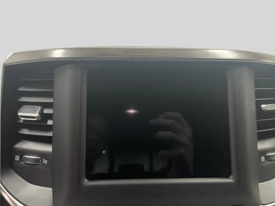 2019 RAM 1500 Laramie Crew Cab 4x4 5'7" Box