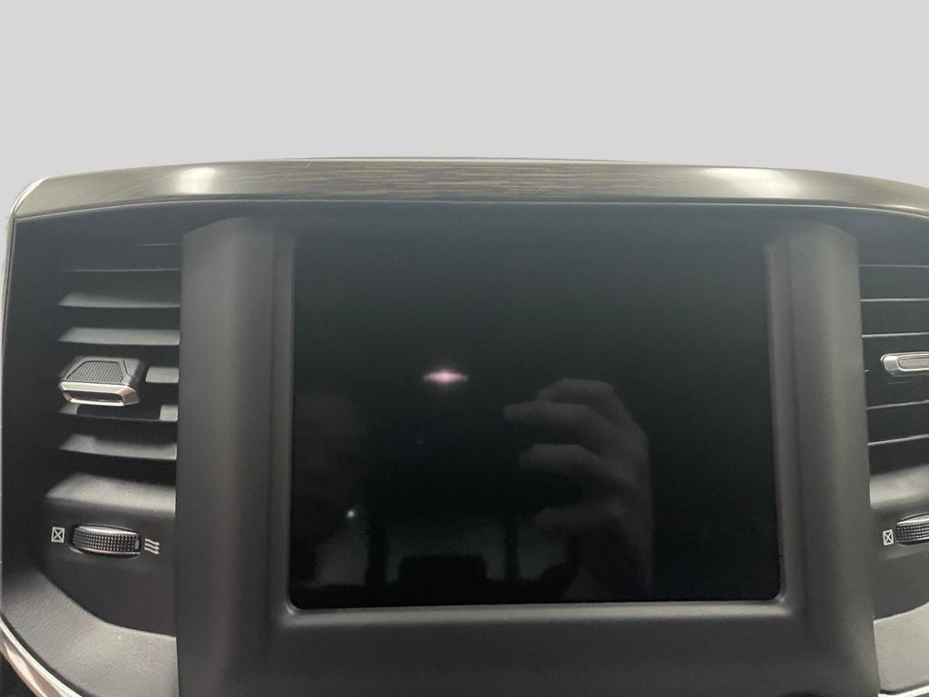 2019 RAM 1500 Laramie Crew Cab 4x4 5'7" Box