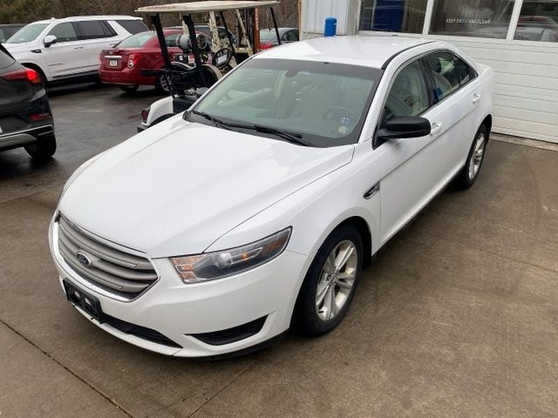2015 Ford Taurus SE