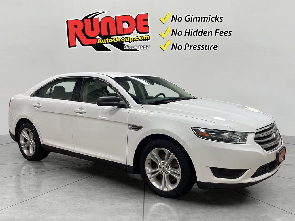 2015 Ford Taurus SE