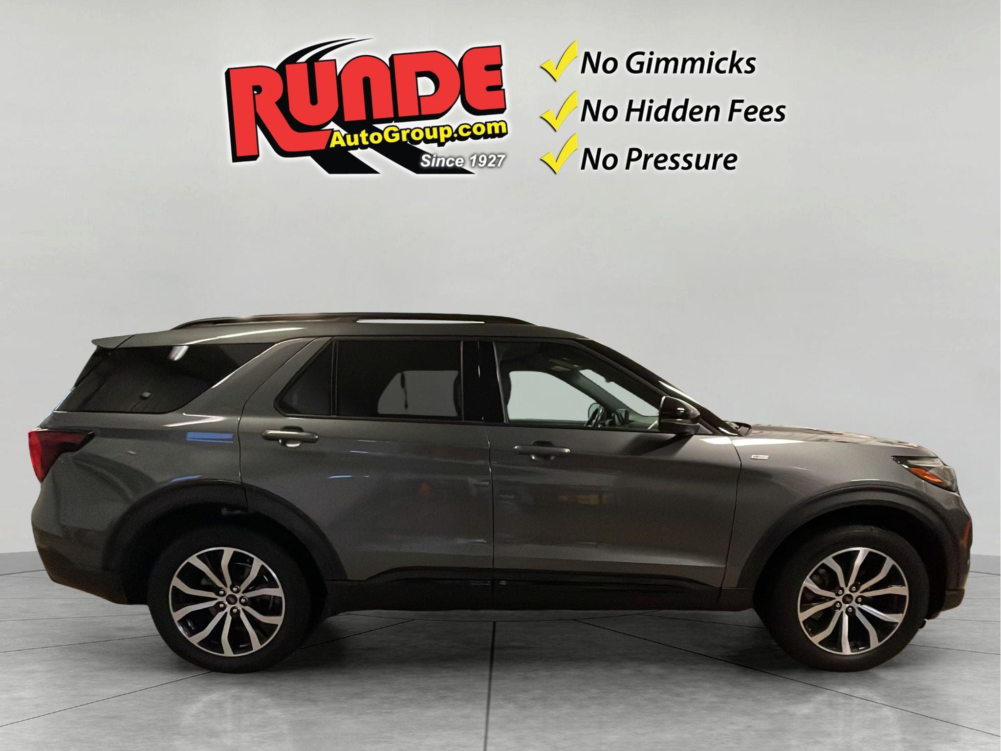 2025 Ford Explorer ST-Line