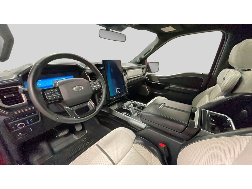 2022 Ford F-150 Lightning Platinum