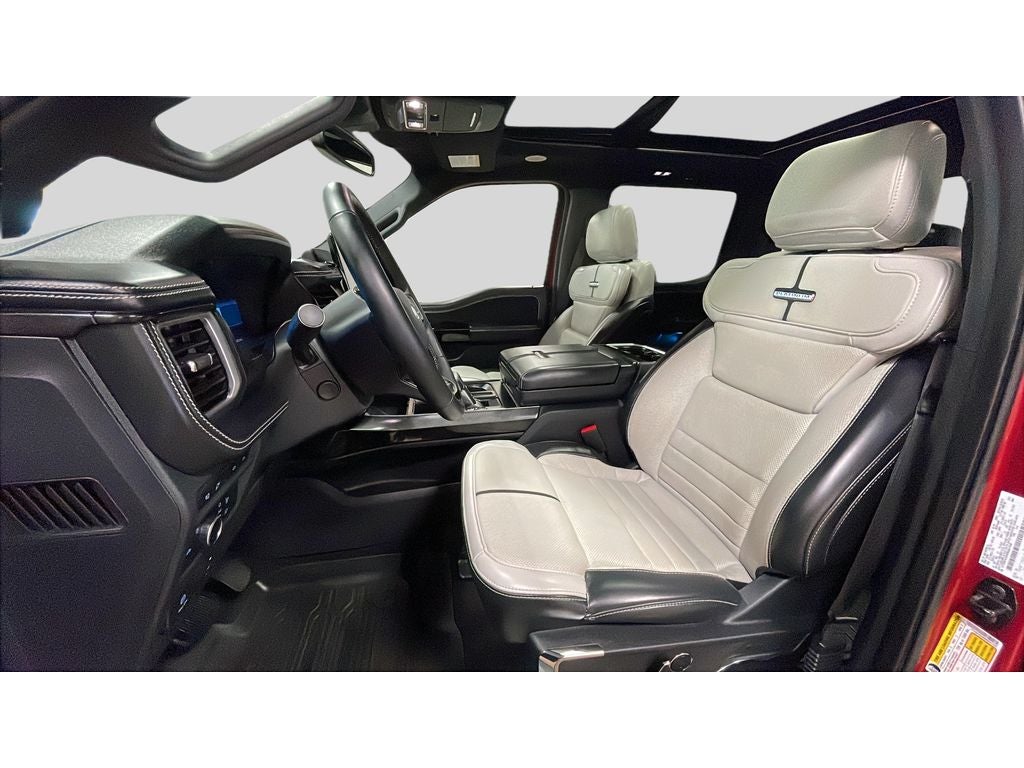 2022 Ford F-150 Lightning Platinum