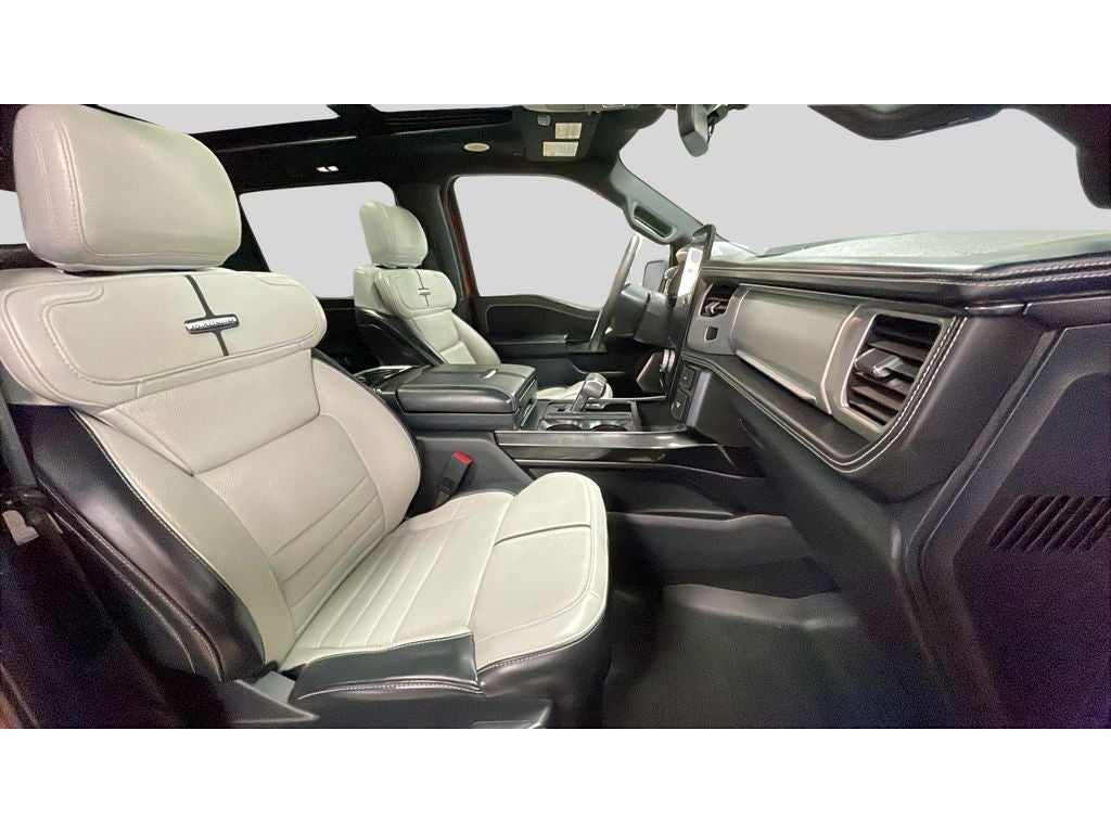 2022 Ford F-150 Lightning Platinum