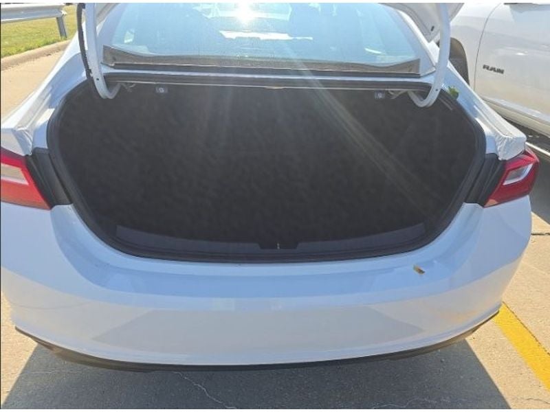 2023 Chevrolet Malibu LS