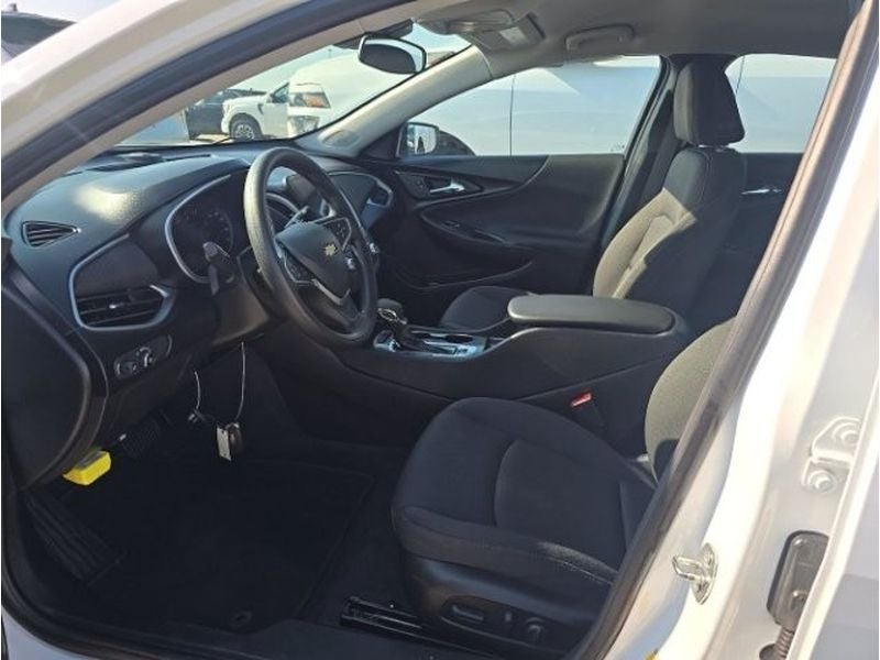 2023 Chevrolet Malibu LS
