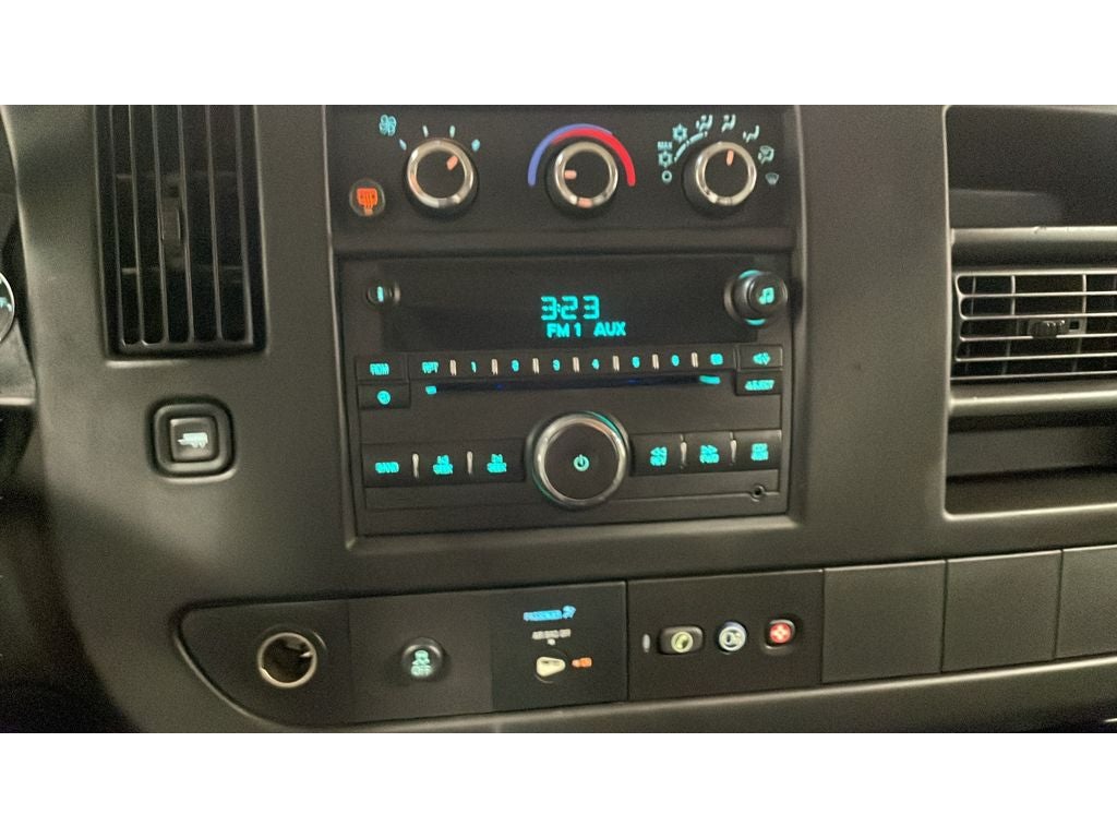2012 Chevrolet Express Passenger 3500 1LT