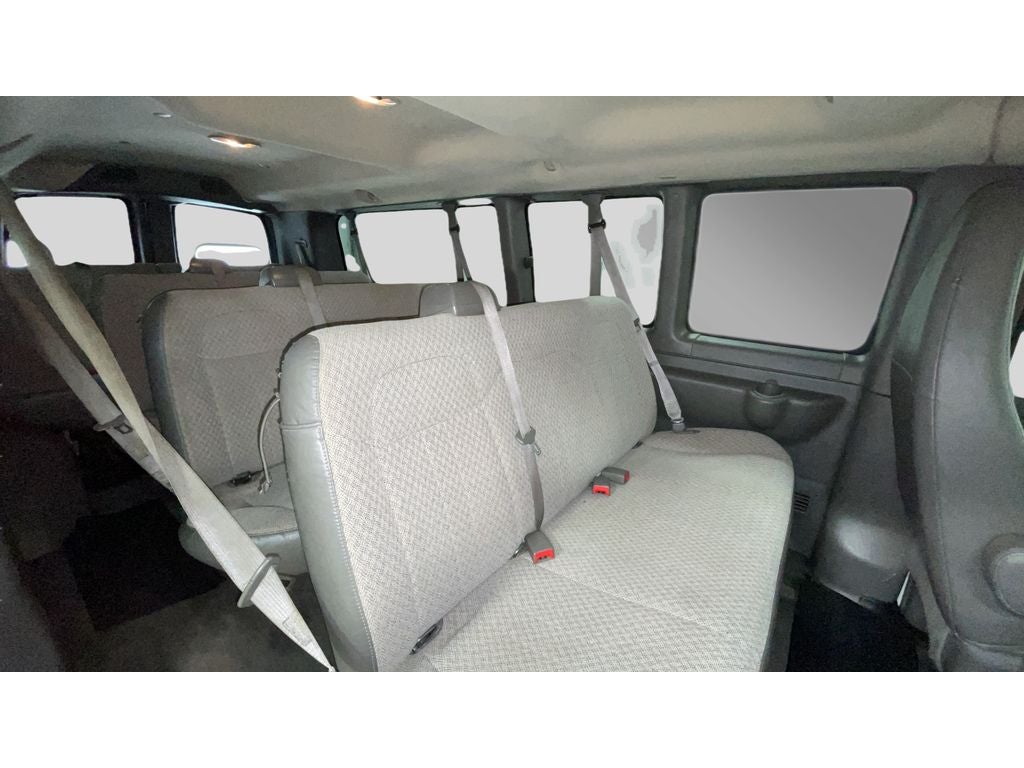 2012 Chevrolet Express Passenger 3500 1LT