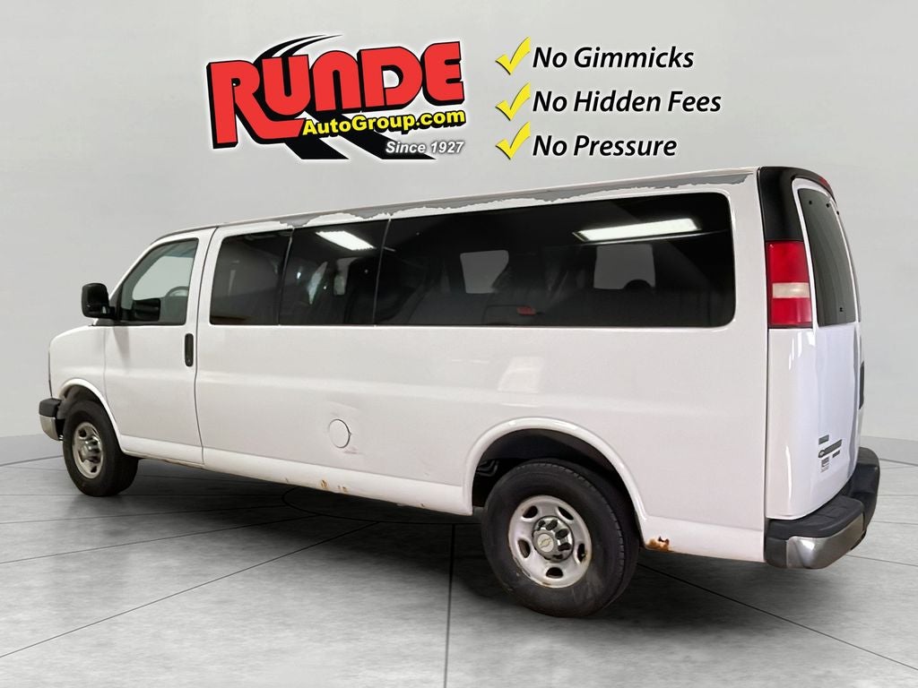 2012 Chevrolet Express Passenger 3500 1LT