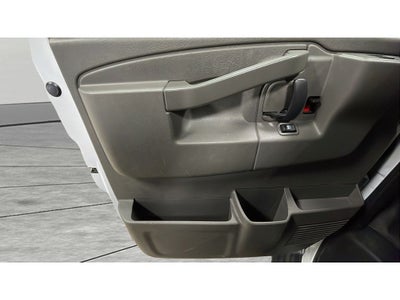 2023 Chevrolet Express Passenger 3500 1LS
