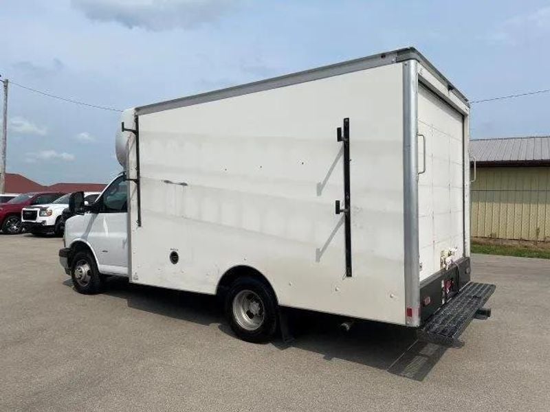 2020 Chevrolet Express Cutaway 3500 Work Van