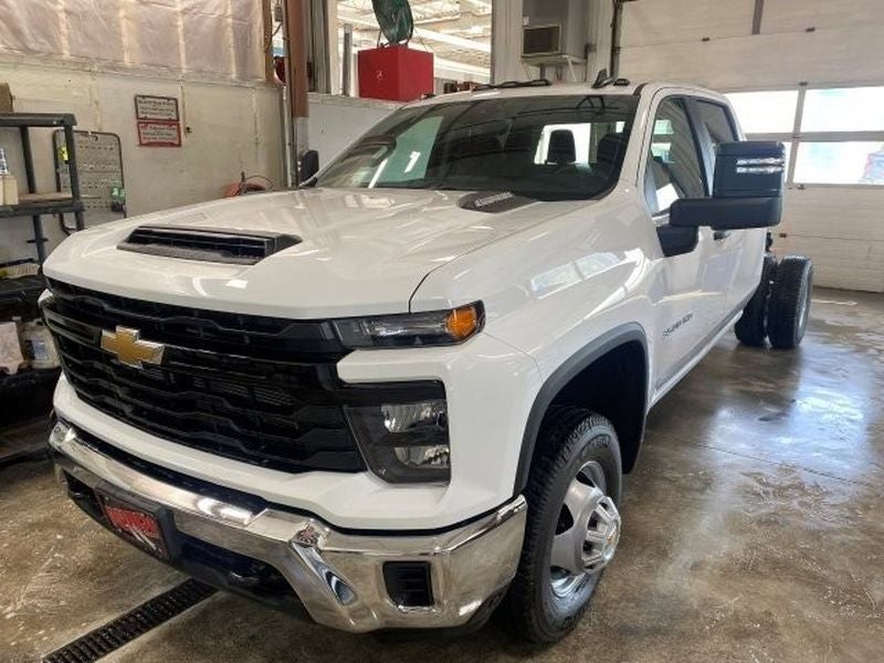 2026 Chevrolet Silverado 3500 HD Chassis Cab Work Truck