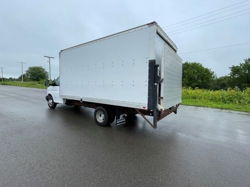 2012 Chevrolet Express Cutaway 4500 2WT