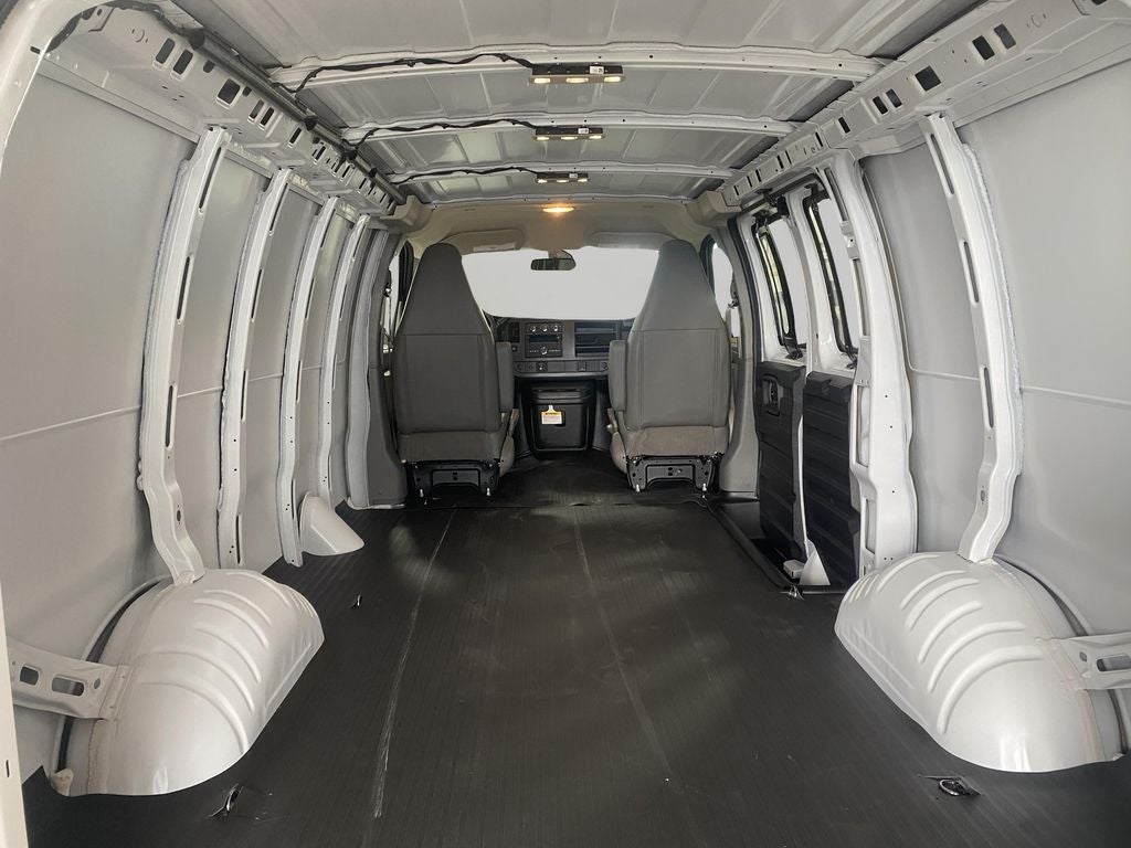 2026 Chevrolet Express Cargo 3500 WT