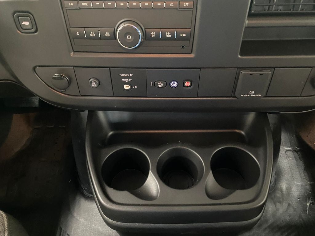 2025 Chevrolet Express Cargo 3500 WT