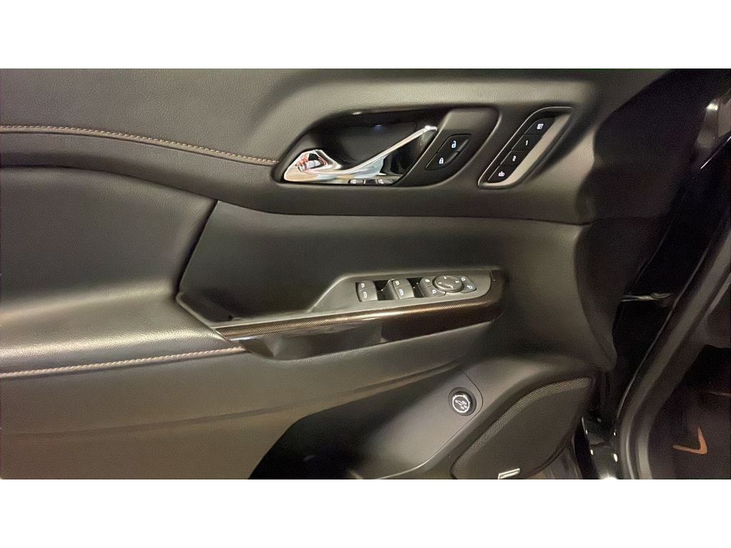 2022 GMC Acadia AT4
