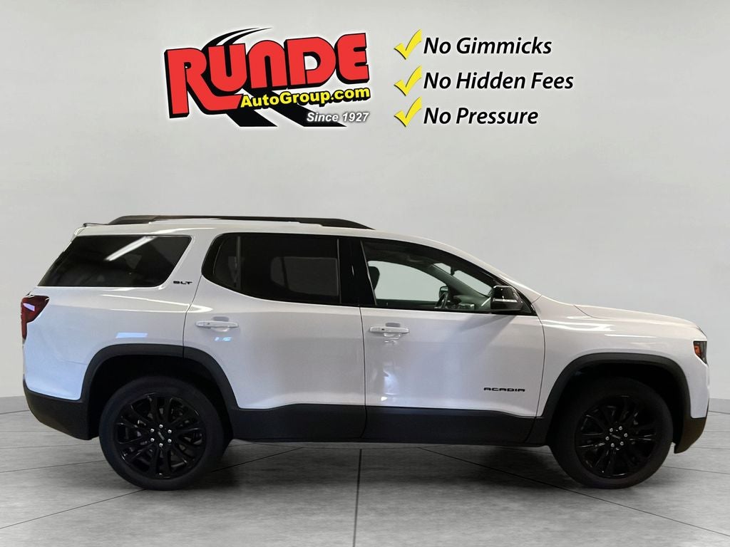 2023 GMC Acadia SLT