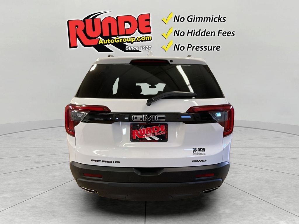 2023 GMC Acadia SLT