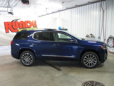 2023 GMC Acadia Denali