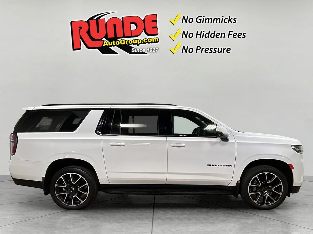 2023 Chevrolet Suburban RST
