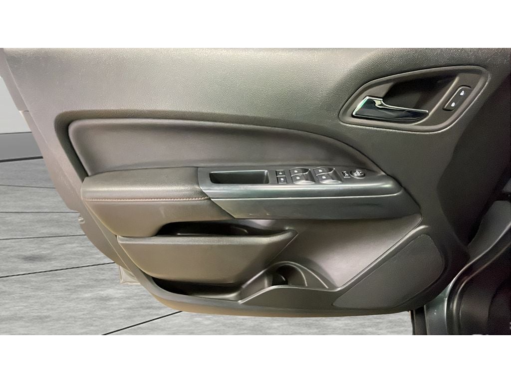 2022 GMC Canyon 4WD AT4 w/Cloth