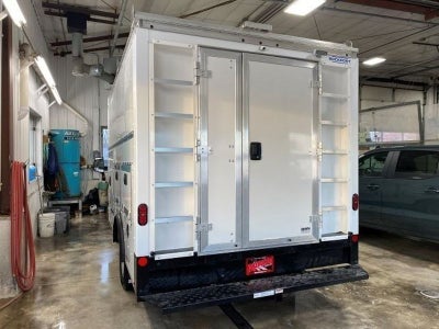 2025 Chevrolet Express Cutaway 3500 1WT