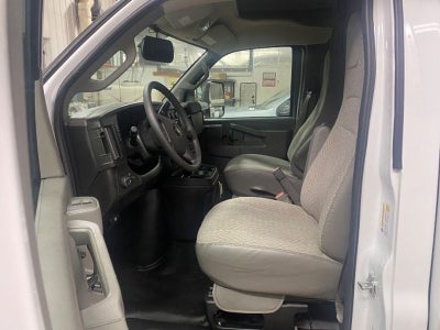 2025 Chevrolet Express Cutaway 3500 1WT