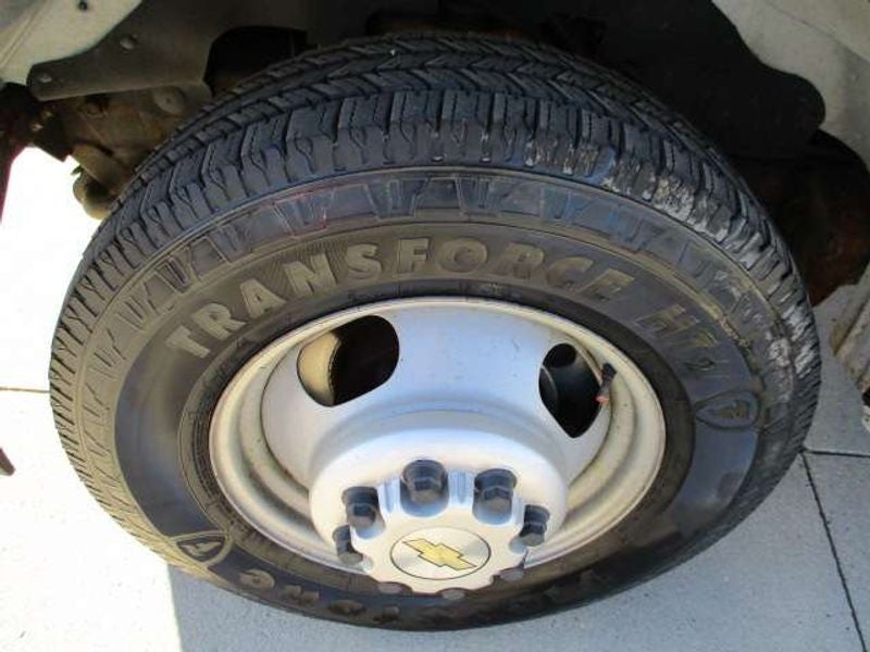 2017 Chevrolet Express Cutaway 4500 4500 Series