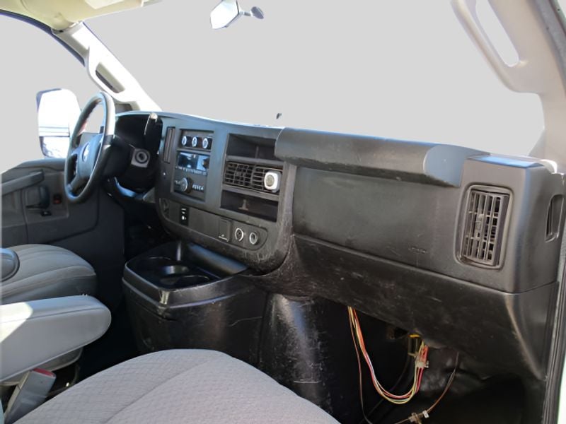 2017 Chevrolet Express Cutaway 4500 4500 Series