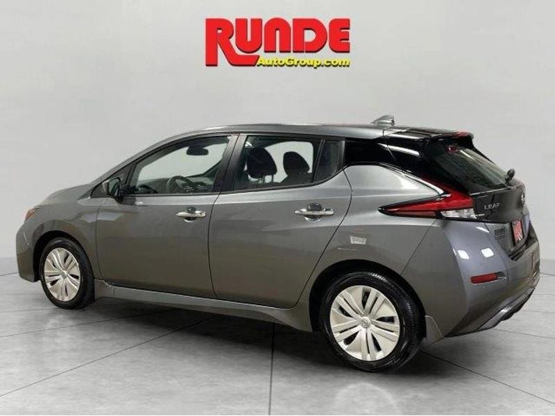 2023 Nissan LEAF S 40 kWh