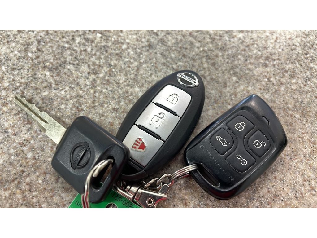 2017 Nissan TITAN XD SV Diesel