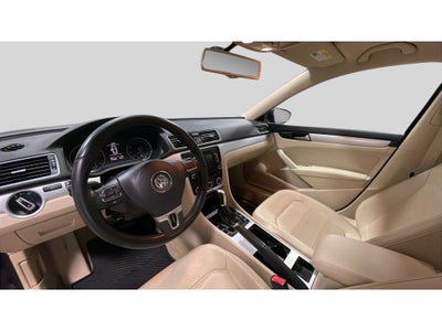 2012 Volkswagen Passat 2.0L TDI SE