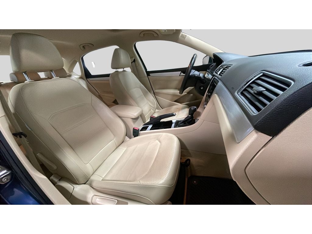 2012 Volkswagen Passat 2.0L TDI SE