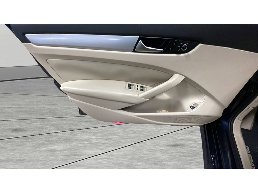 2012 Volkswagen Passat 2.0L TDI SE