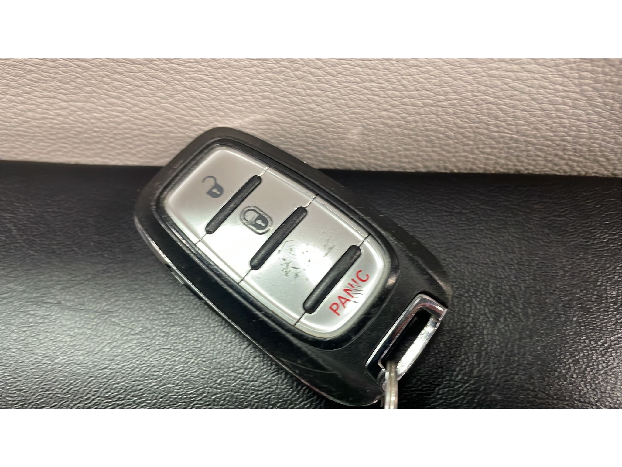 2021 Chrysler Voyager L