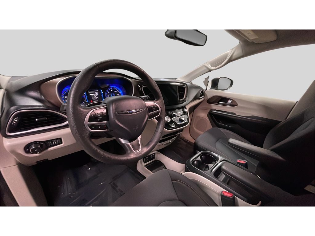 2017 Chrysler Pacifica Touring Plus