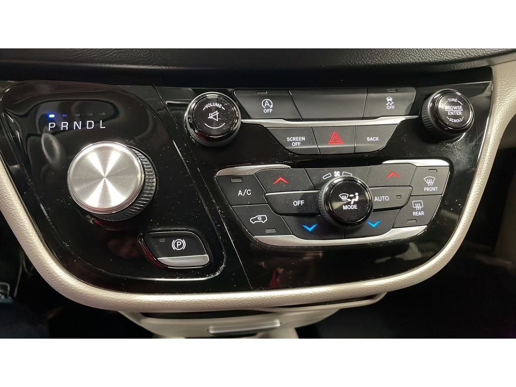 2017 Chrysler Pacifica Touring Plus