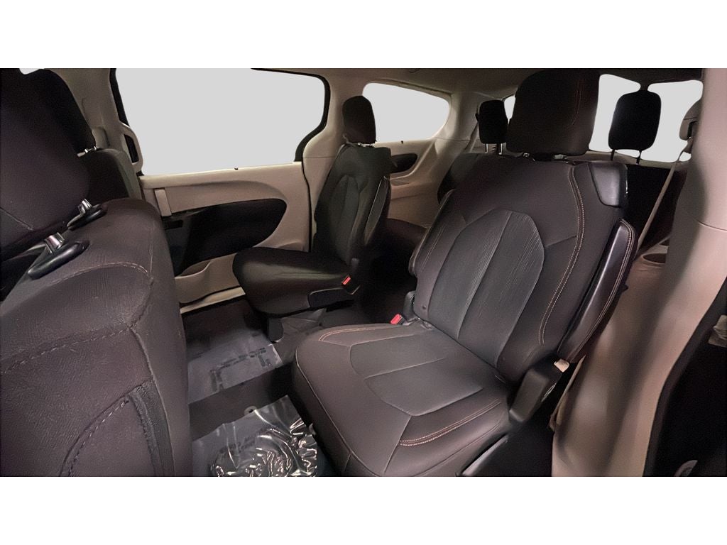 2017 Chrysler Pacifica Touring Plus