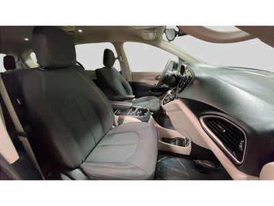 2017 Chrysler Pacifica Touring Plus