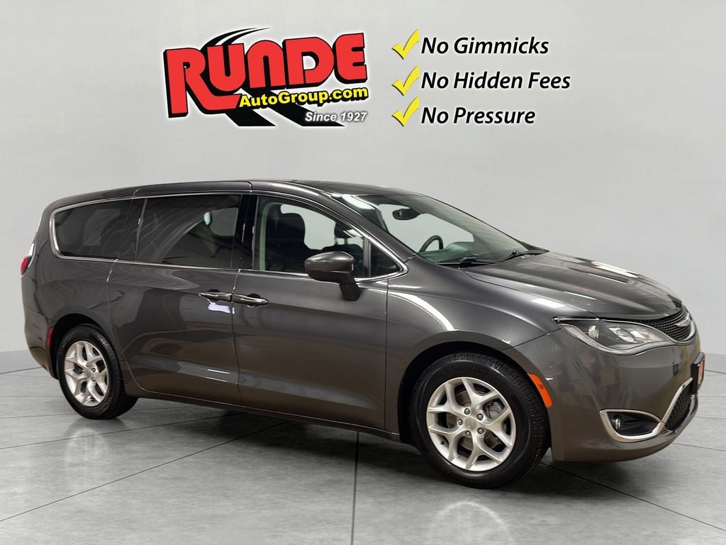 2017 Chrysler Pacifica Touring Plus