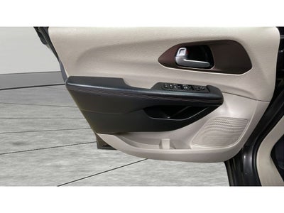 2017 Chrysler Pacifica Touring Plus