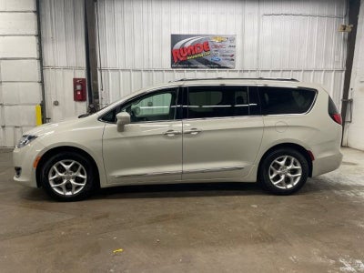 2019 Chrysler Pacifica Touring L Plus