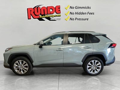 2022 Toyota RAV4 XLE Premium