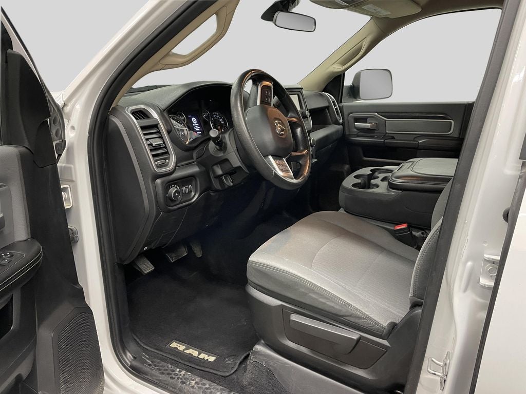 2019 RAM 3500 Big Horn Crew Cab 4x4 8' Box