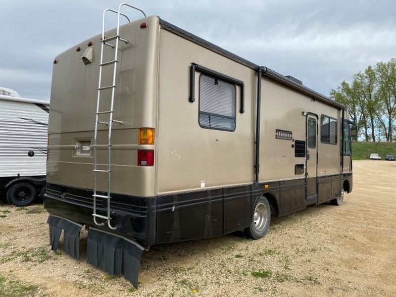 1999 Ford Super Duty F-550 Motorhom MH
