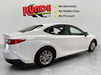 2025 Toyota Camry LE